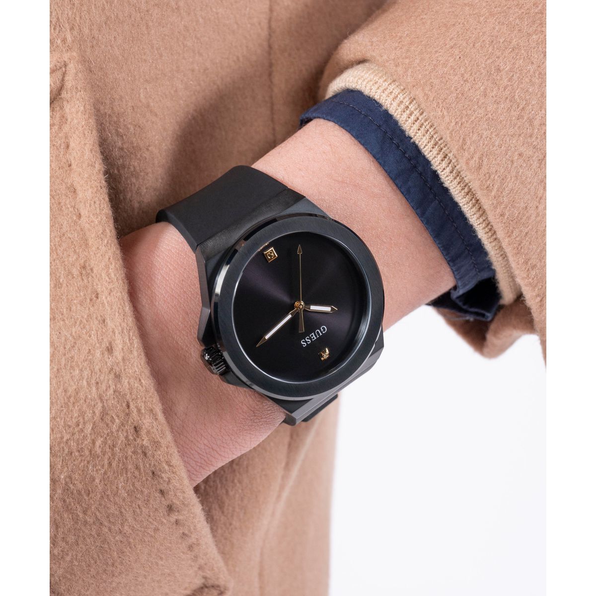 Gd Vinyl Men Quartz Black Dial Analog Silicone Watch Gw0790G2