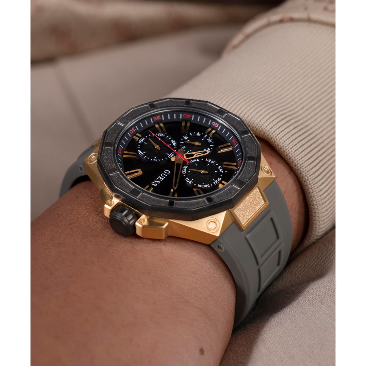 Guess Round Quartz Multi-Function Men watch