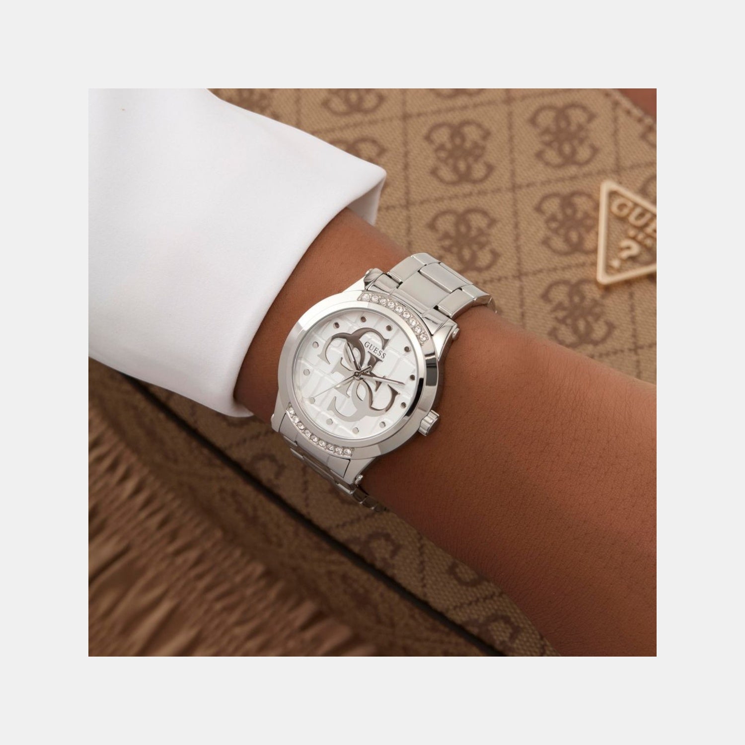 Annette Women Quartz Silver Dial Analog Stainless Steel Watch GW0861L1