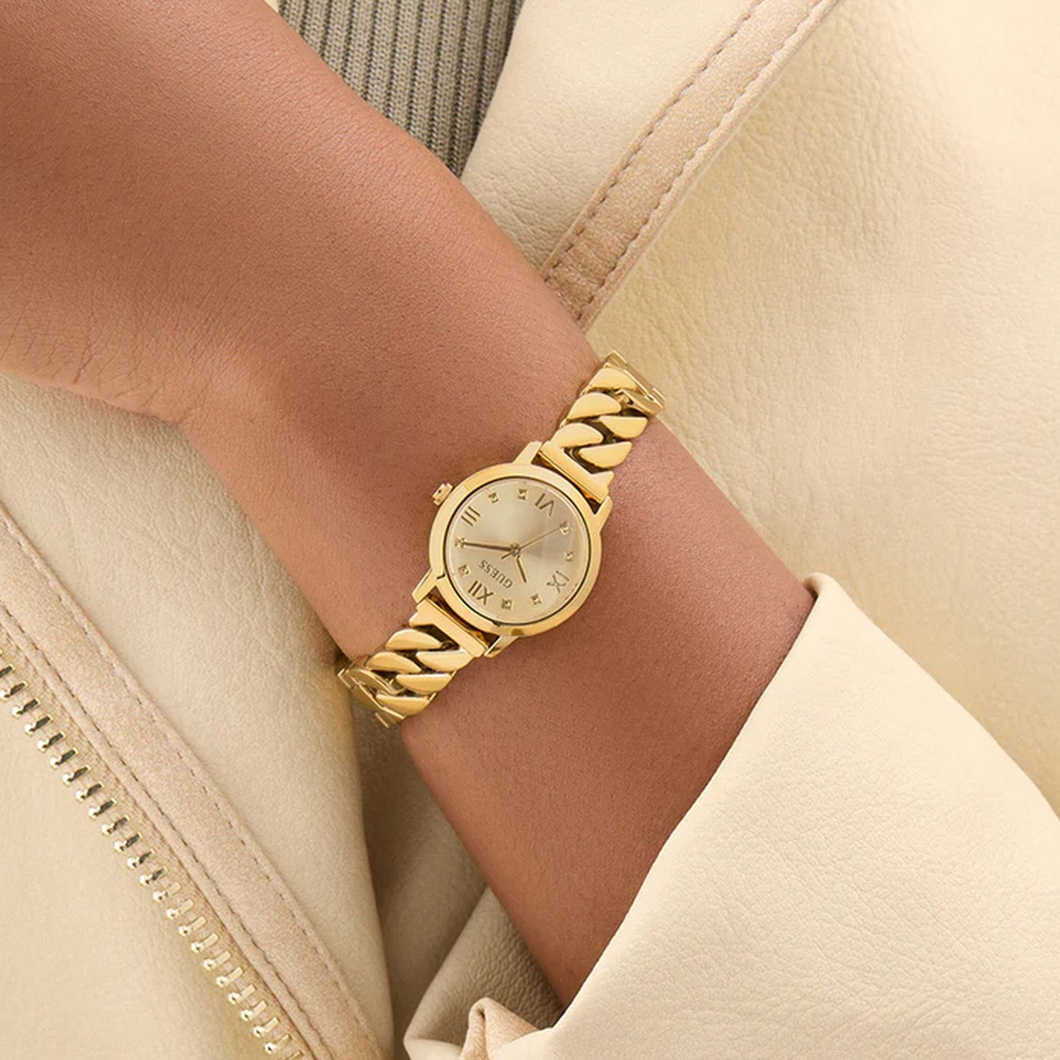 Women Quartz Gold Dial Analog Stainless Steel Watch GW0867L2