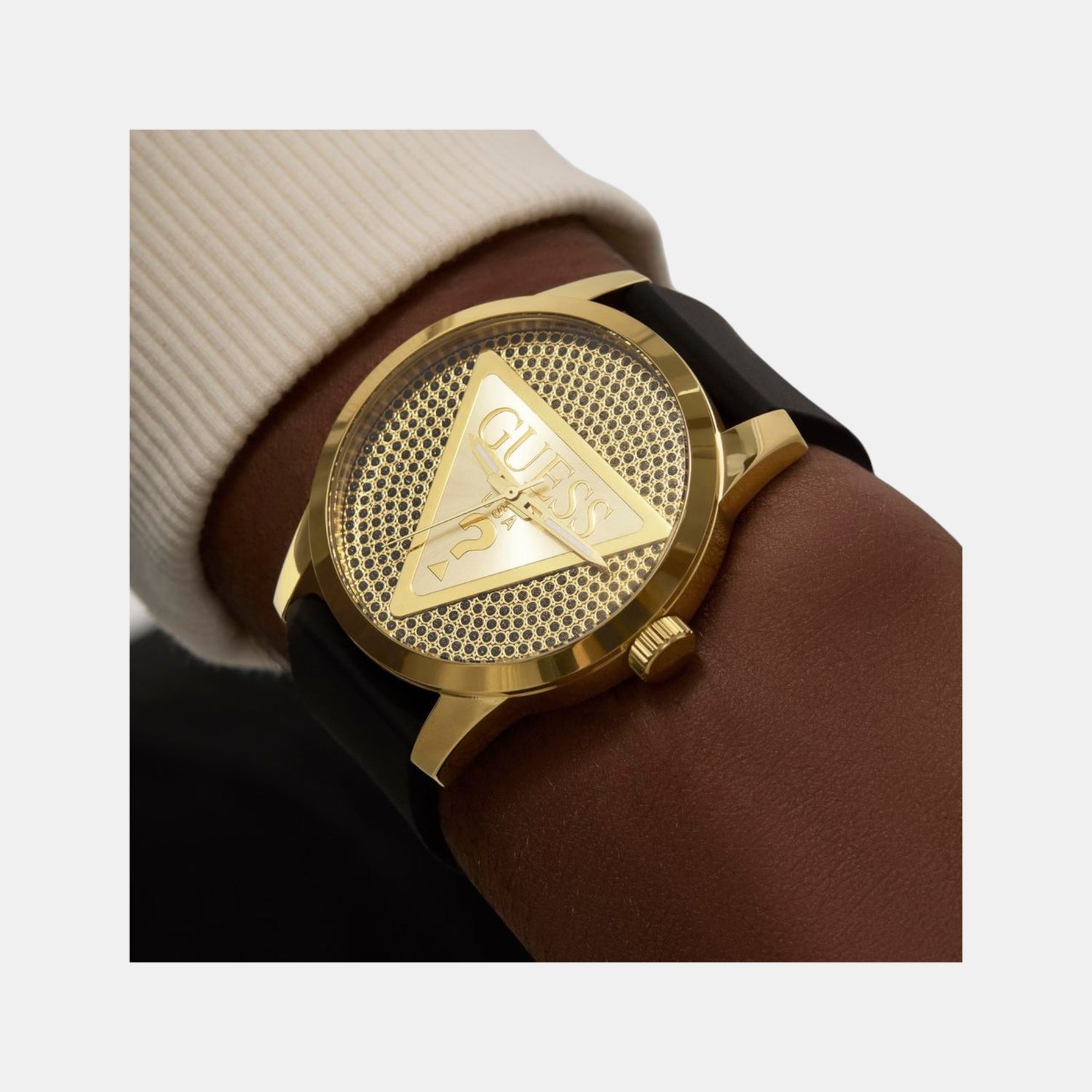 Badge Men Quartz Black Dial Analog Silicone Watch GW0916G1