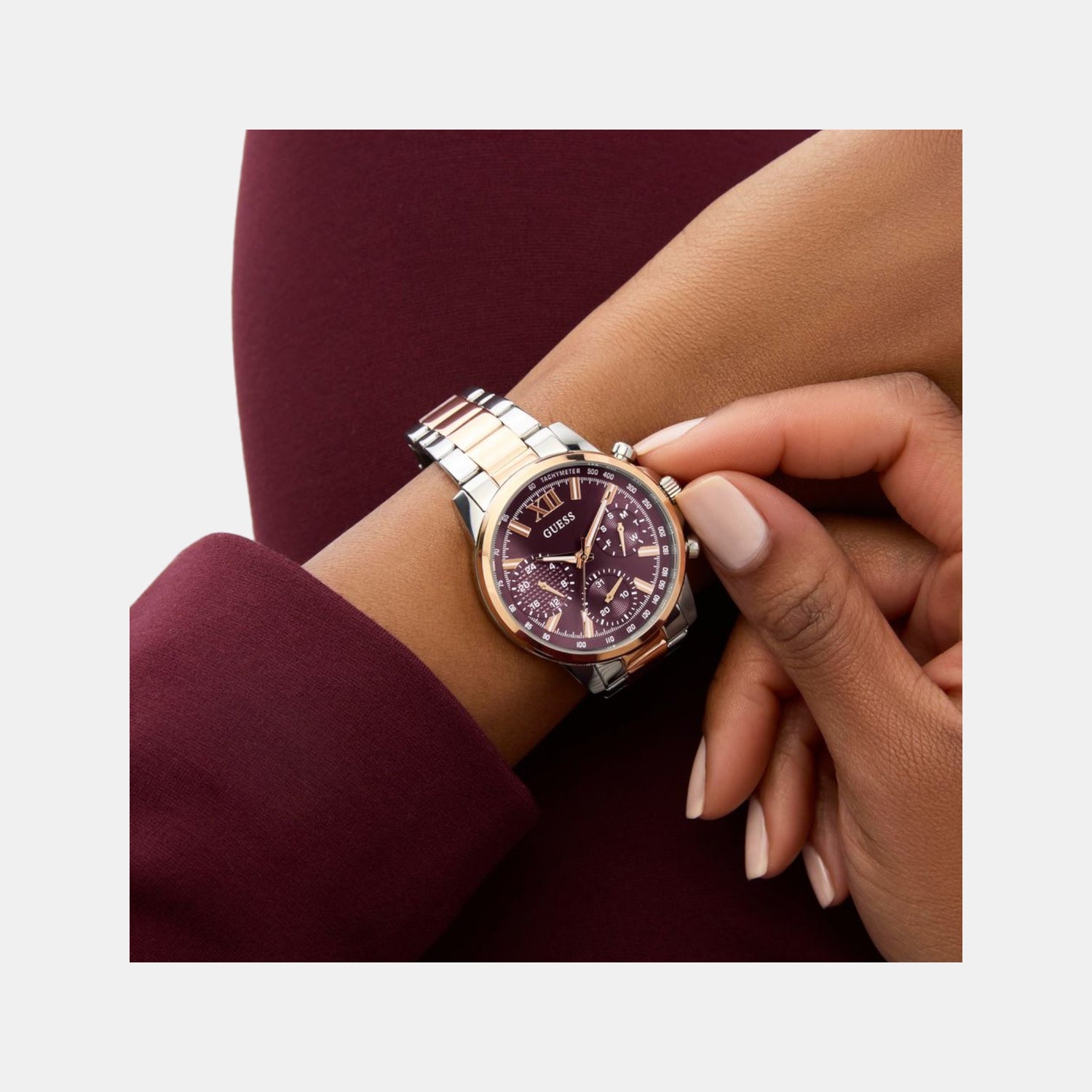 Dress Women Quartz Red Dial Multi-Function Stainless Steel Watch GW0933L5