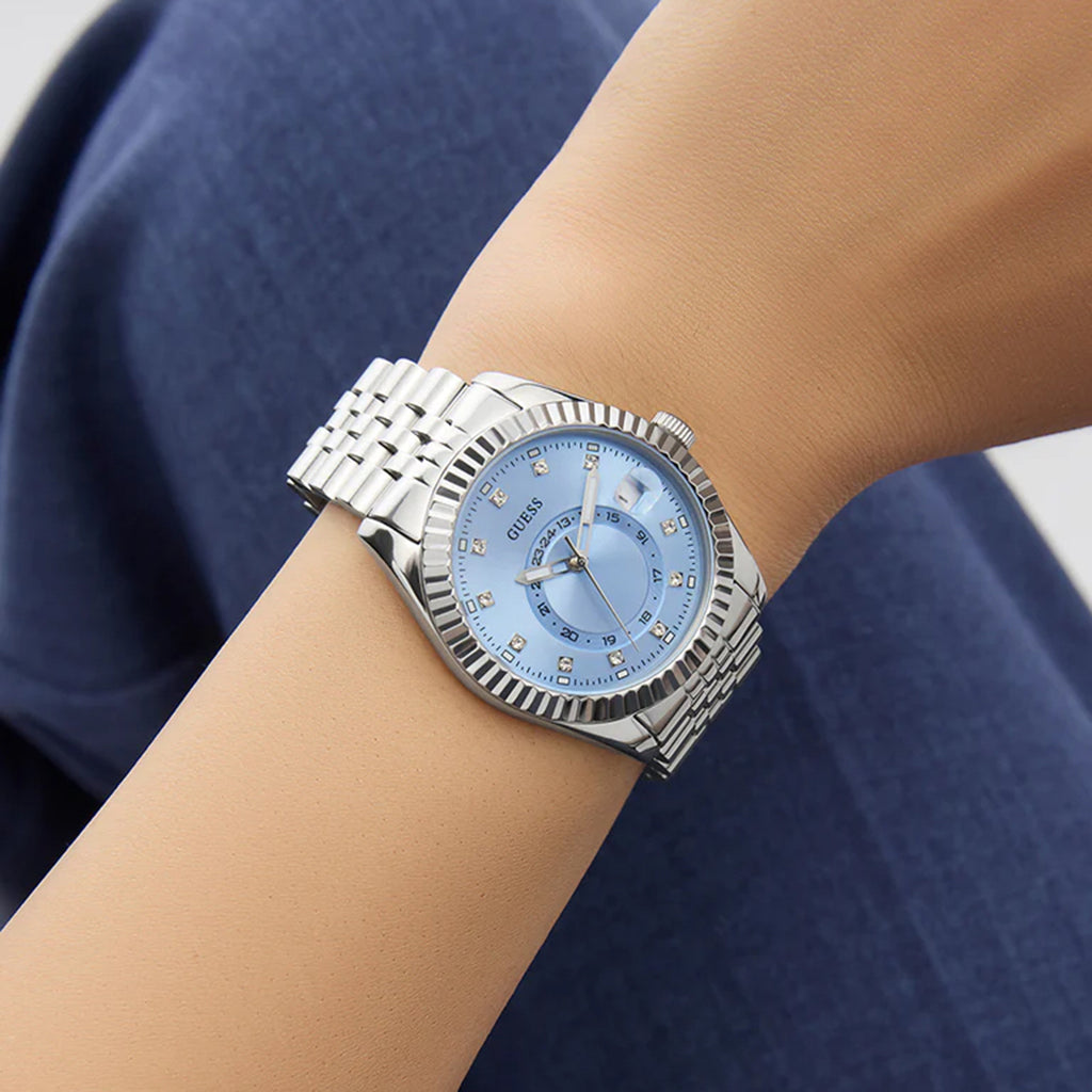Jada Women Quartz Blue Dial Analog Stainless Steel Watch GW0936L1