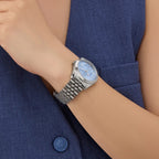 Jada Women Quartz Blue Dial Analog Stainless Steel Watch GW0936L1