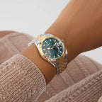 Women Quartz Green Dial Analog Stainless Steel Watch GW0936L3