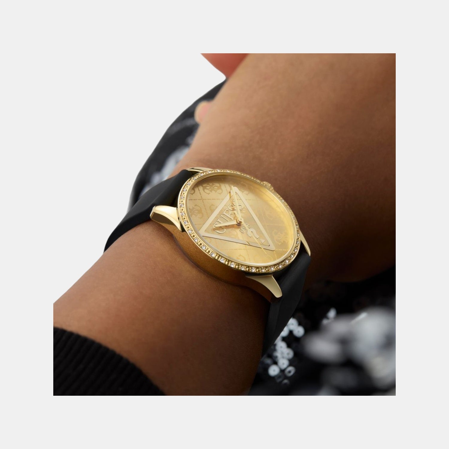 Roxy Women Quartz Champagne Dial Analog Silicone Watch GW0942L2