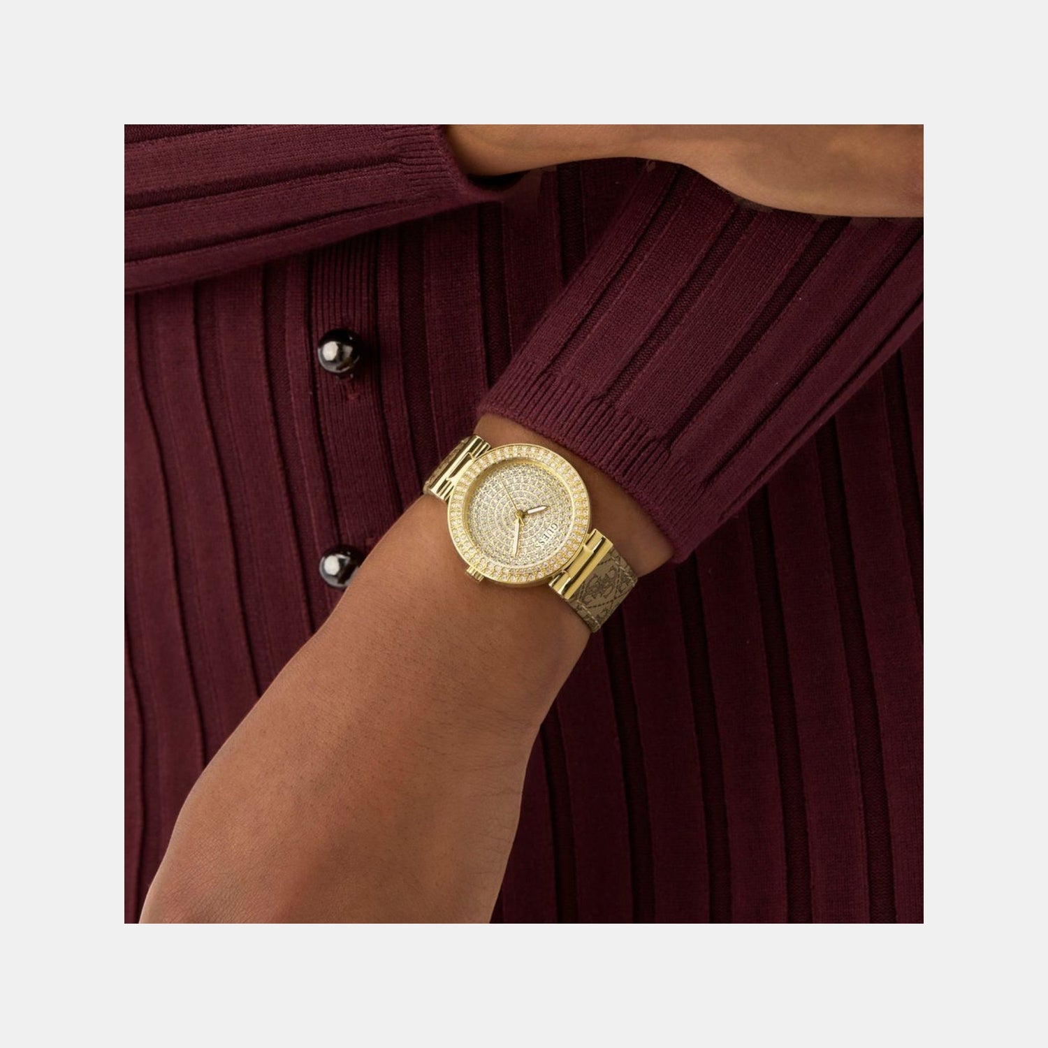 Ivy Women Quartz Champagne Dial Analog Leather Watch GW0943L2