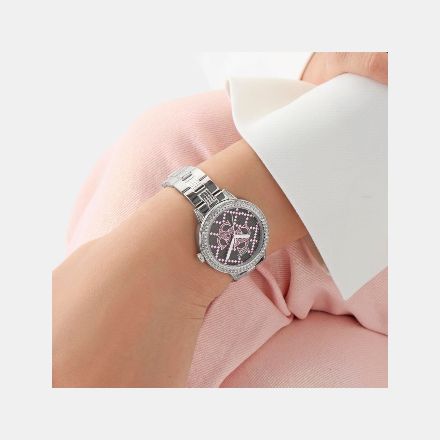 Trend Women Quartz Silver Dial Analog Stainless Steel Watch GW0944L1