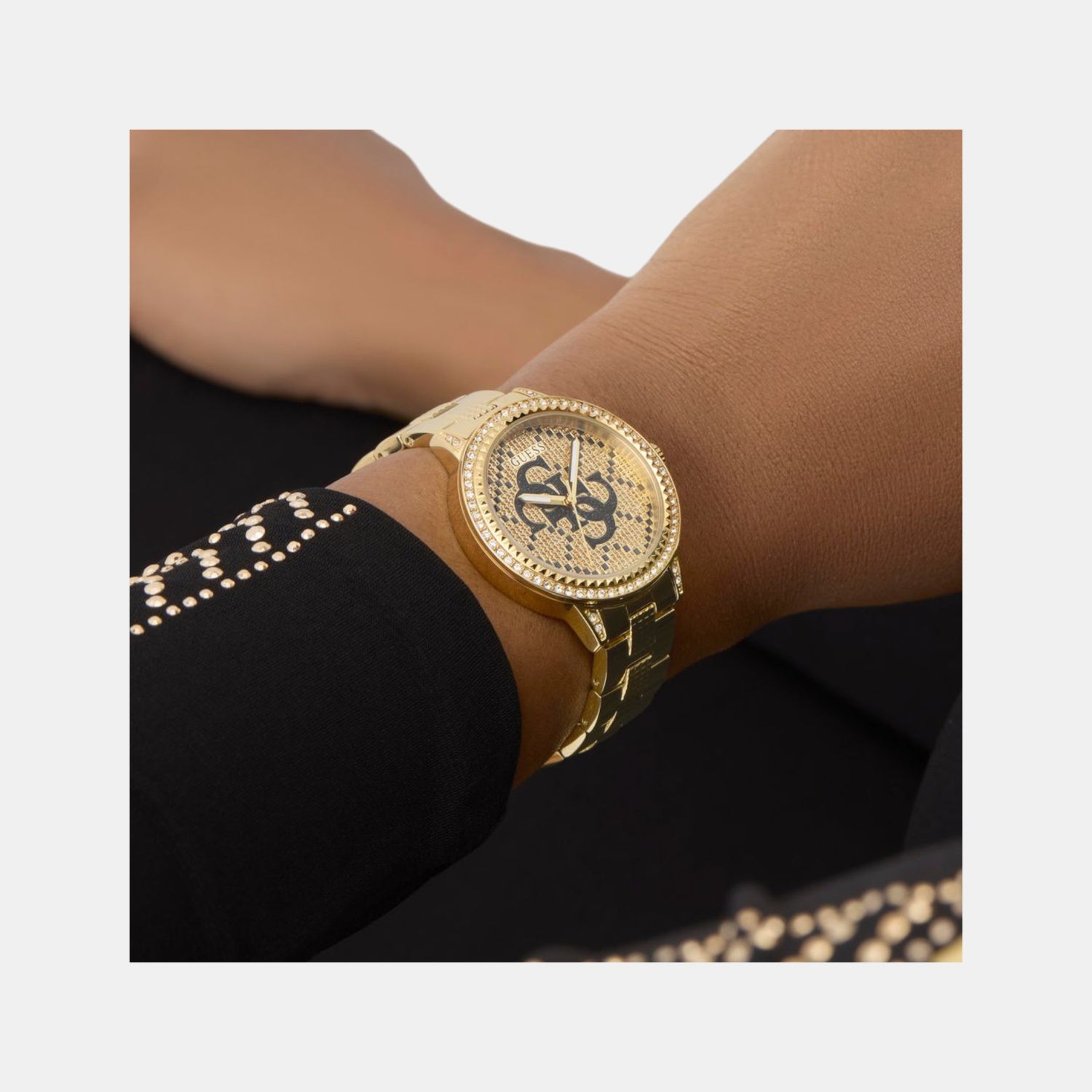 Trend Women Quartz Champagne Dial Analog Stainless Steel Watch GW0944L2