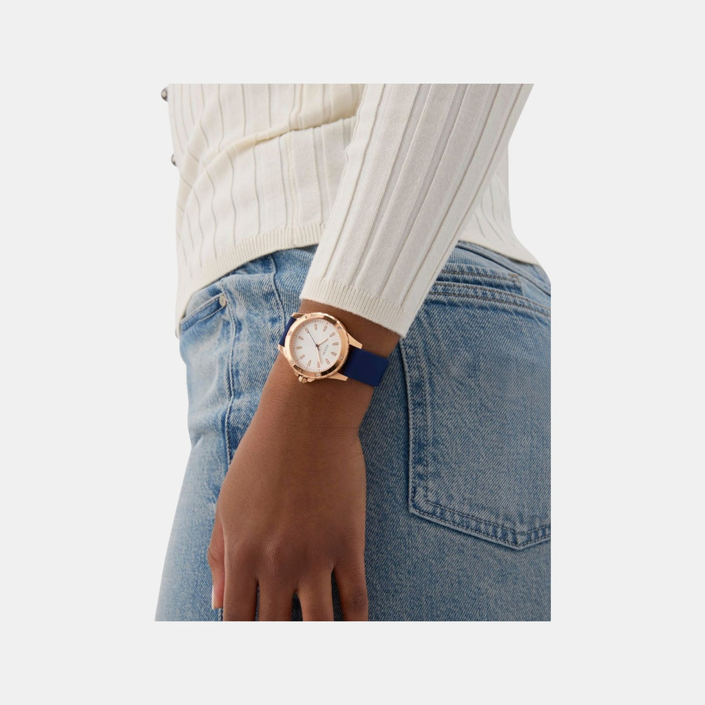 Mist Women Quartz White Dial Analog Silicone Watch GW0949L3