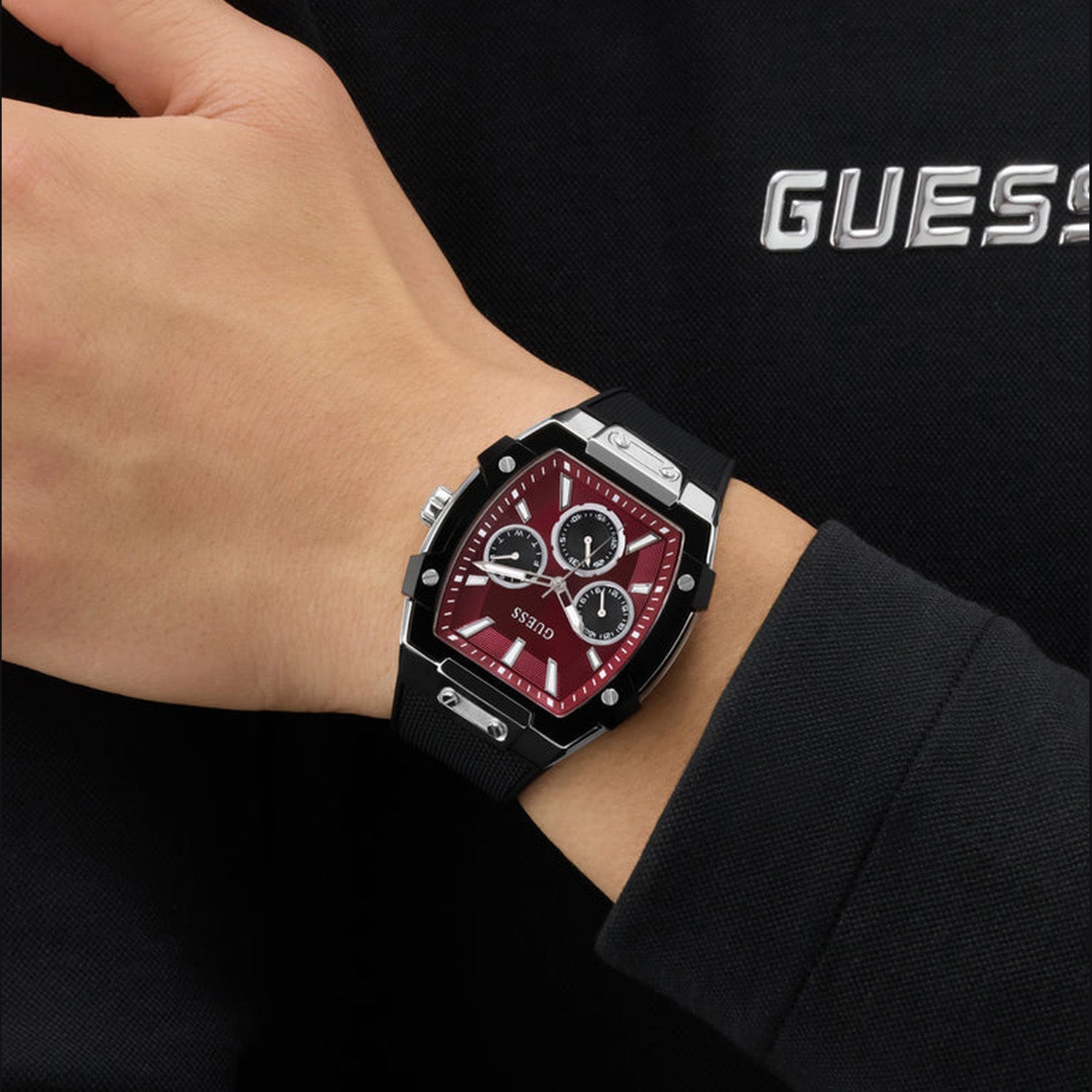 Men Quartz Red Dial Multi-Function Silicone Watch GW0956G1