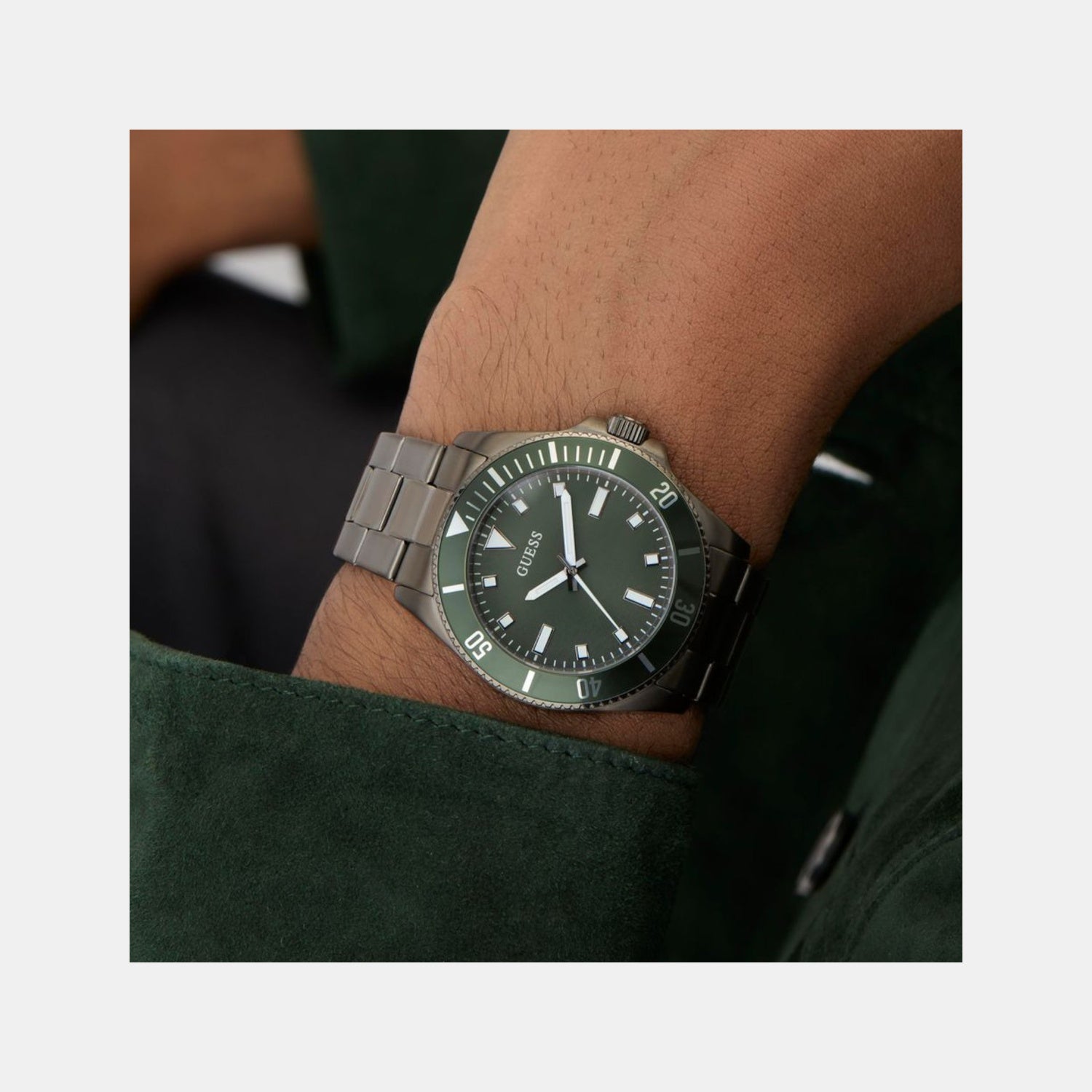 Cliff Men Quartz Green Dial Analog Stainless Steel Watch GW0968G3