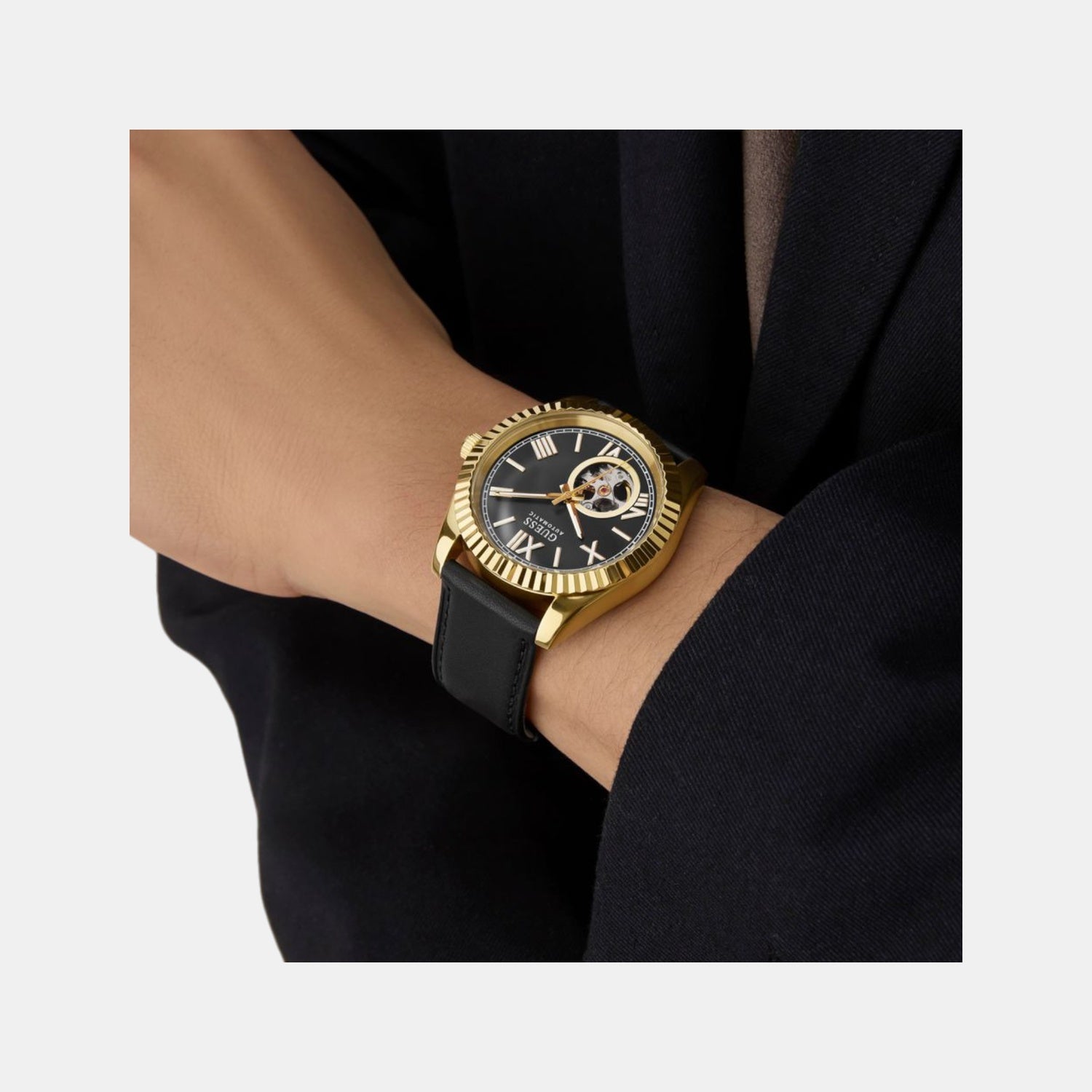 Dress Men Automatic Black Dial Analog Leather Watch GW0985G2