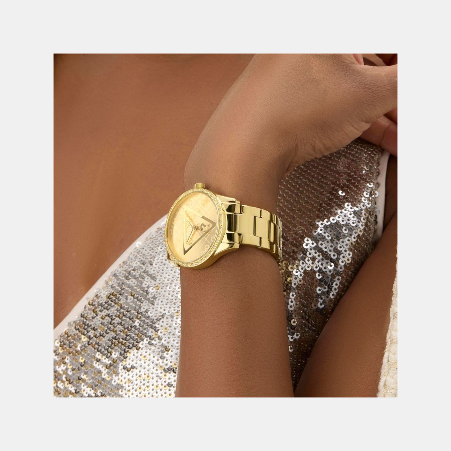 Roxy Women Quartz Champagne Dial Analog Stainless Steel Watch GW0987L2