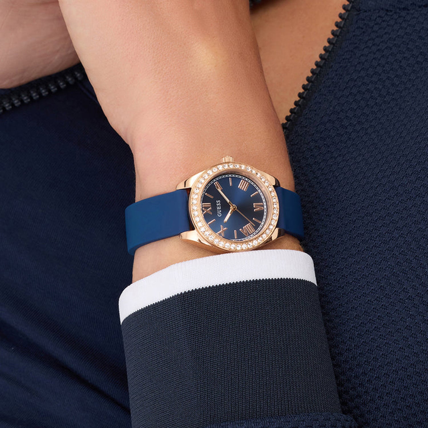 Women Quartz Blue Dial Analog Silicone Watch GW1000L4
