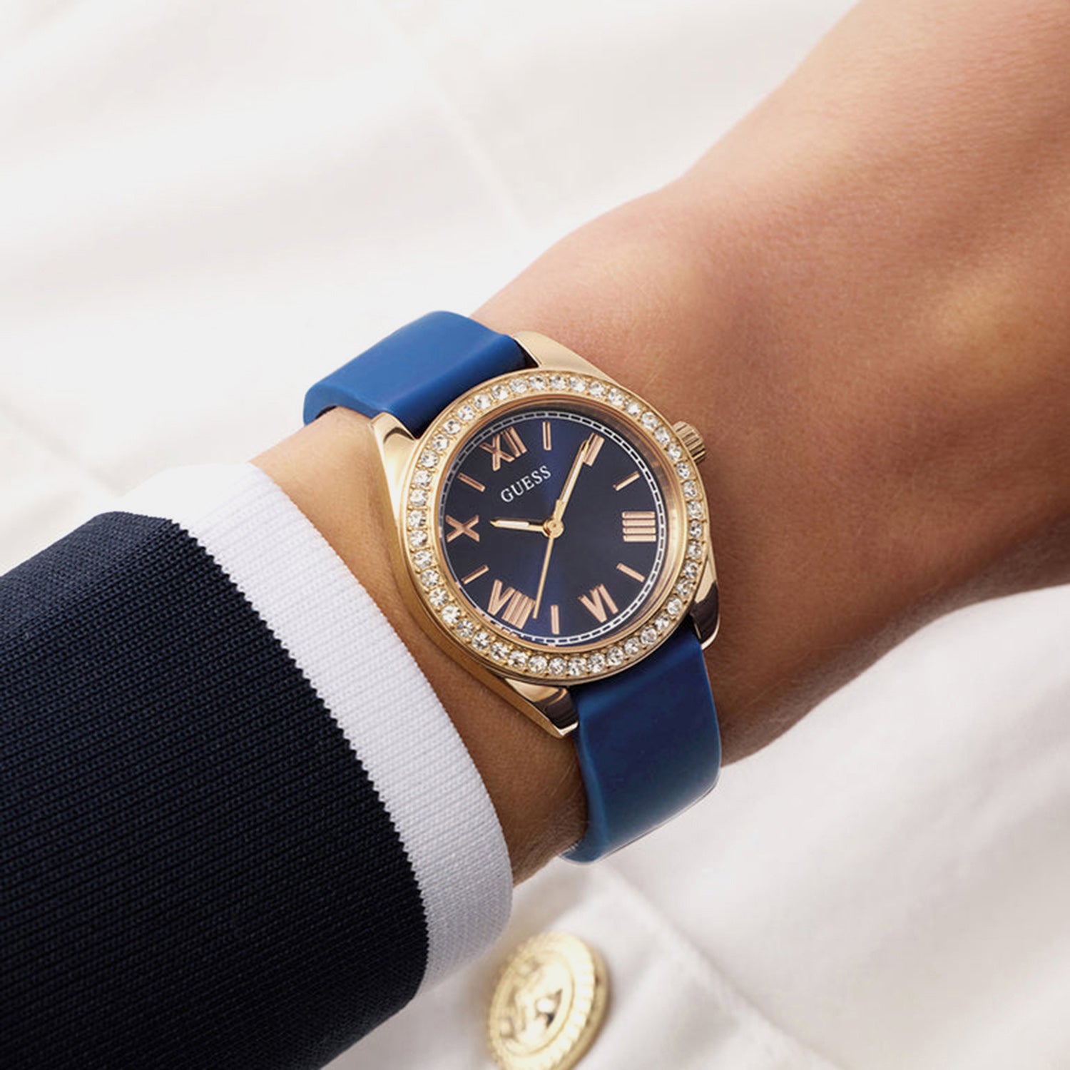 Women Quartz Blue Dial Analog Silicone Watch GW1000L4
