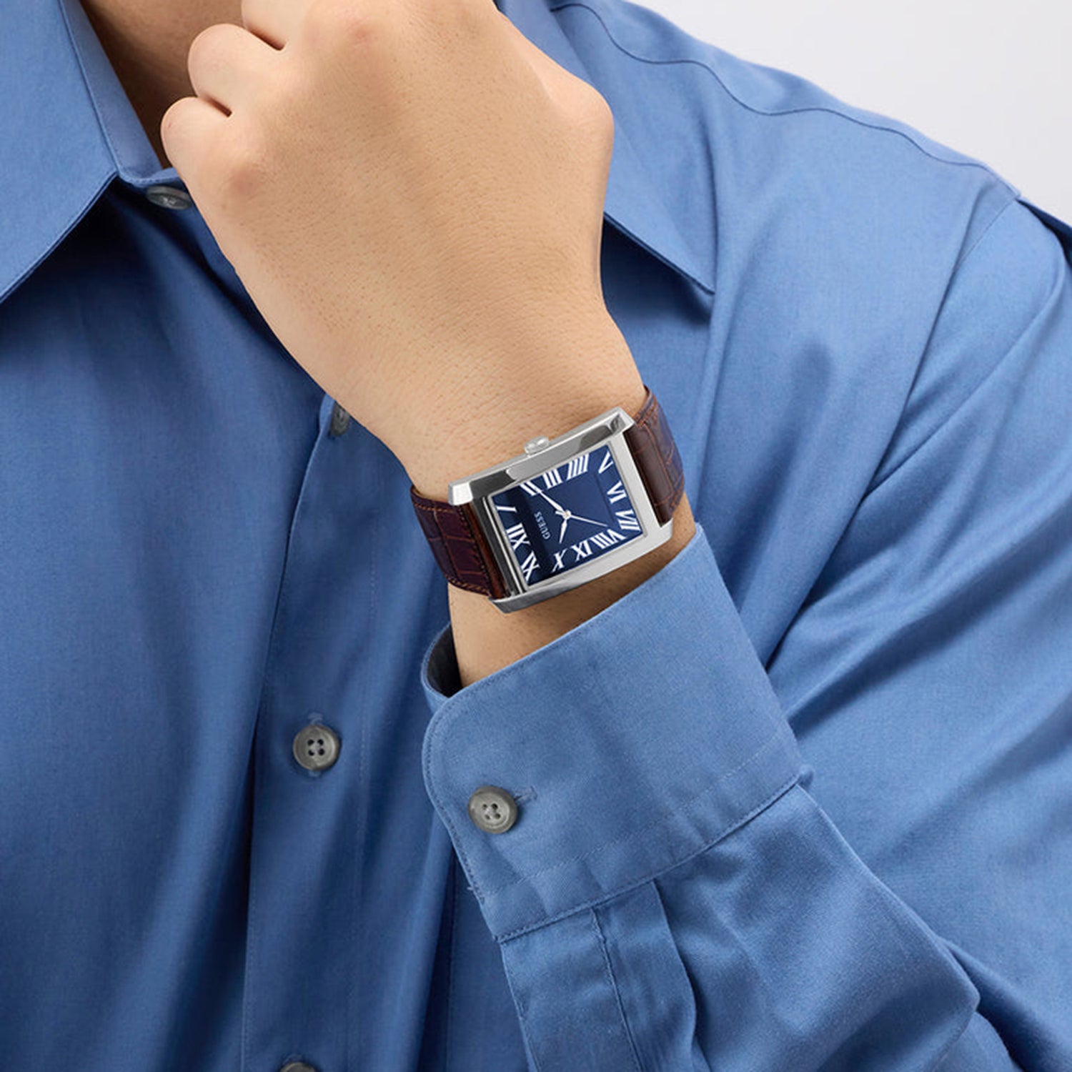 Men Quartz Blue Dial Analog Leather Watch GW1003G2