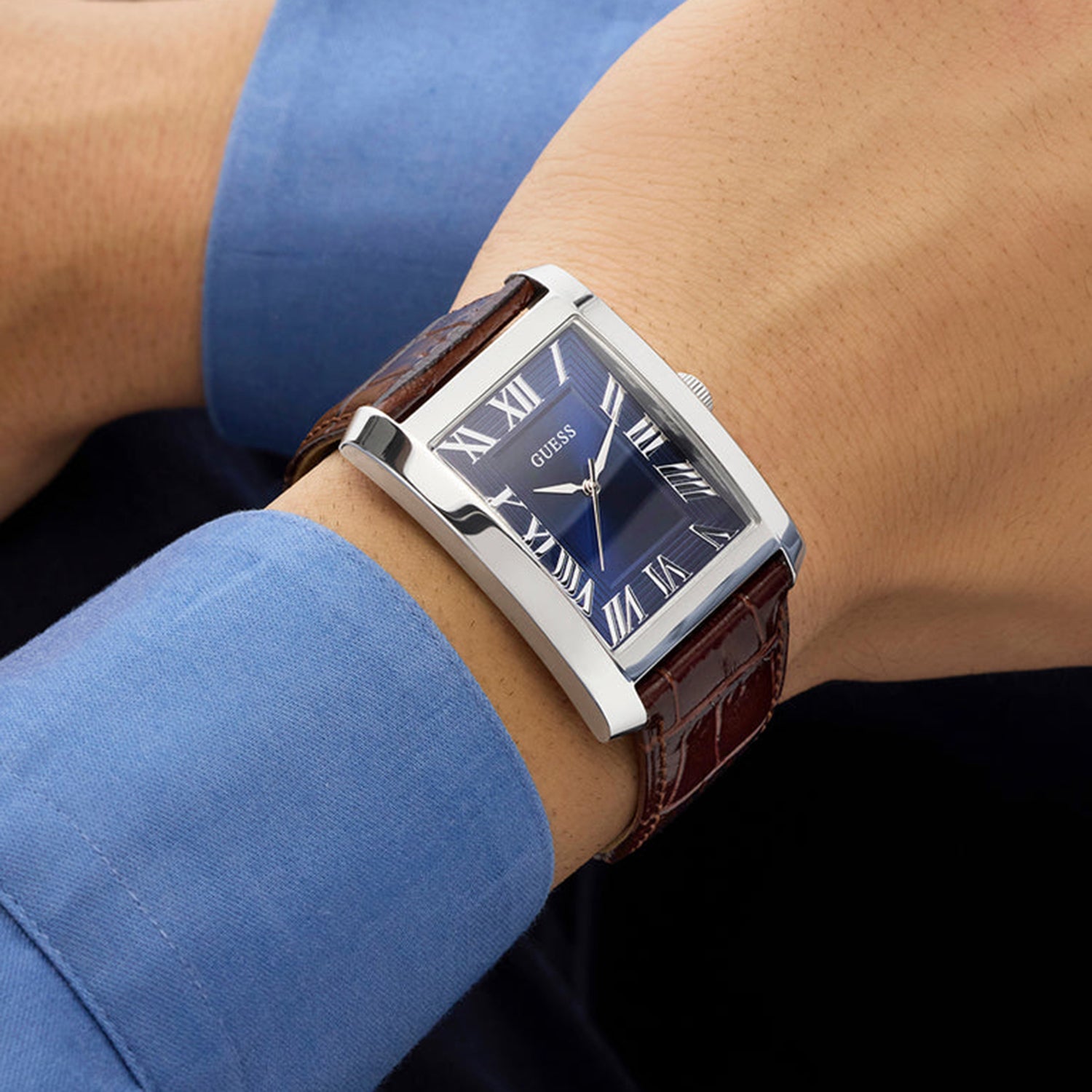 Men Quartz Blue Dial Analog Leather Watch GW1003G2