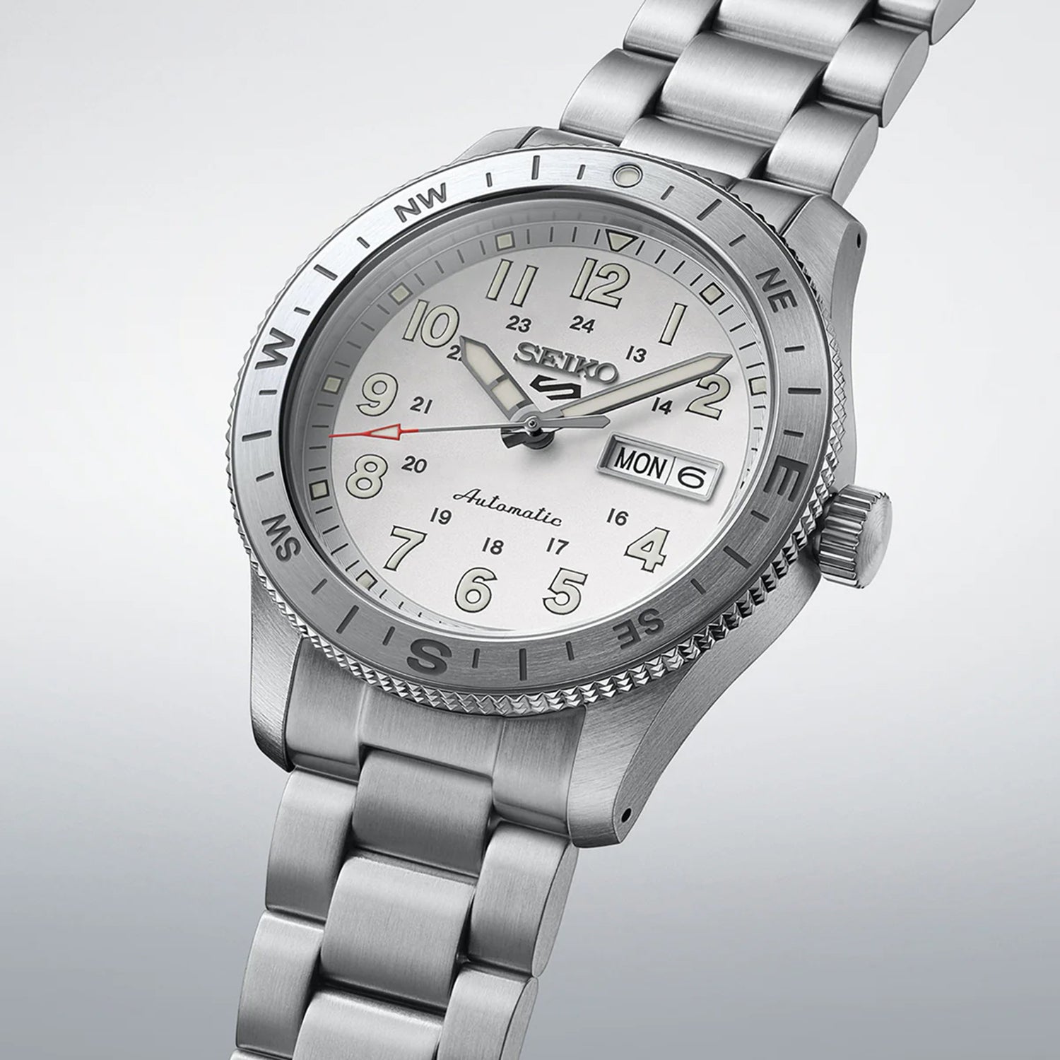 5 Sports Men Automatic Silver Dial Analog Stainless Steel Watch HDB007K1
