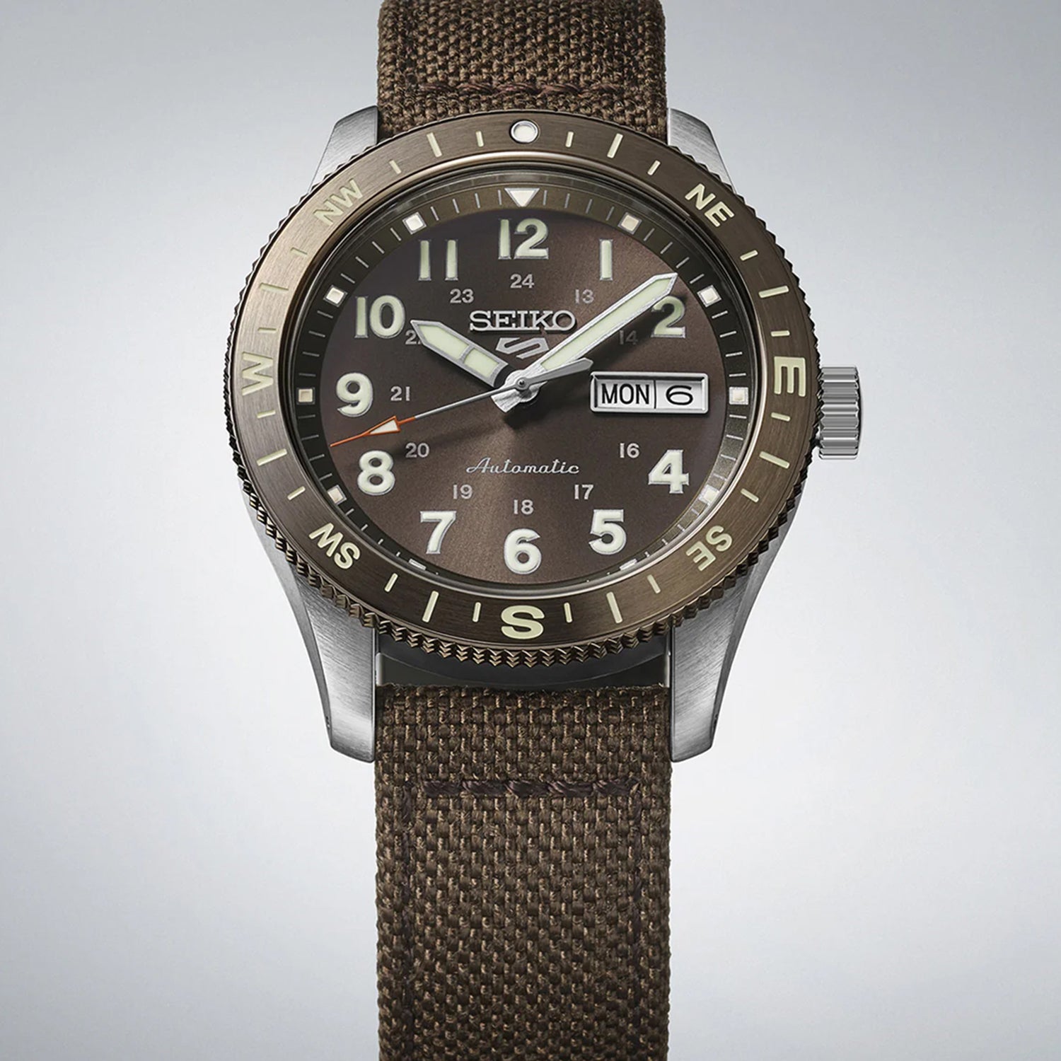 5 Sports Men Automatic Brown Dial Analog Nylon Watch HDB009K1