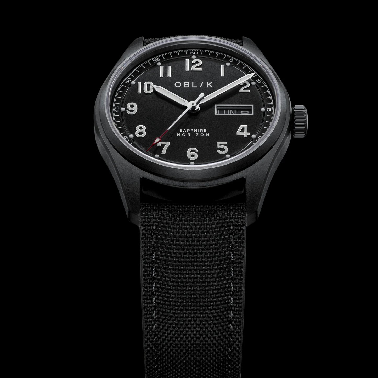 Horizon Men Quartz Black Dial Analog Fabric Watch