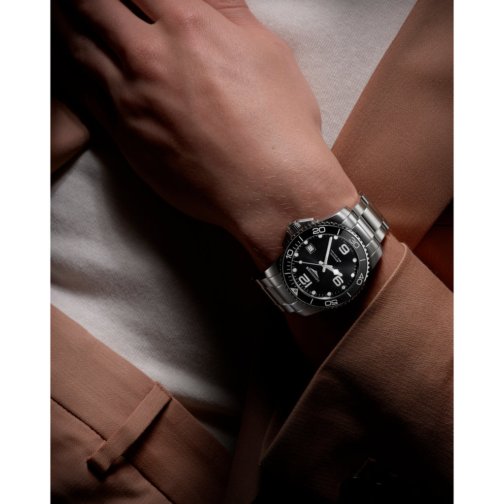 Longines 43 mm Round Quartz watch