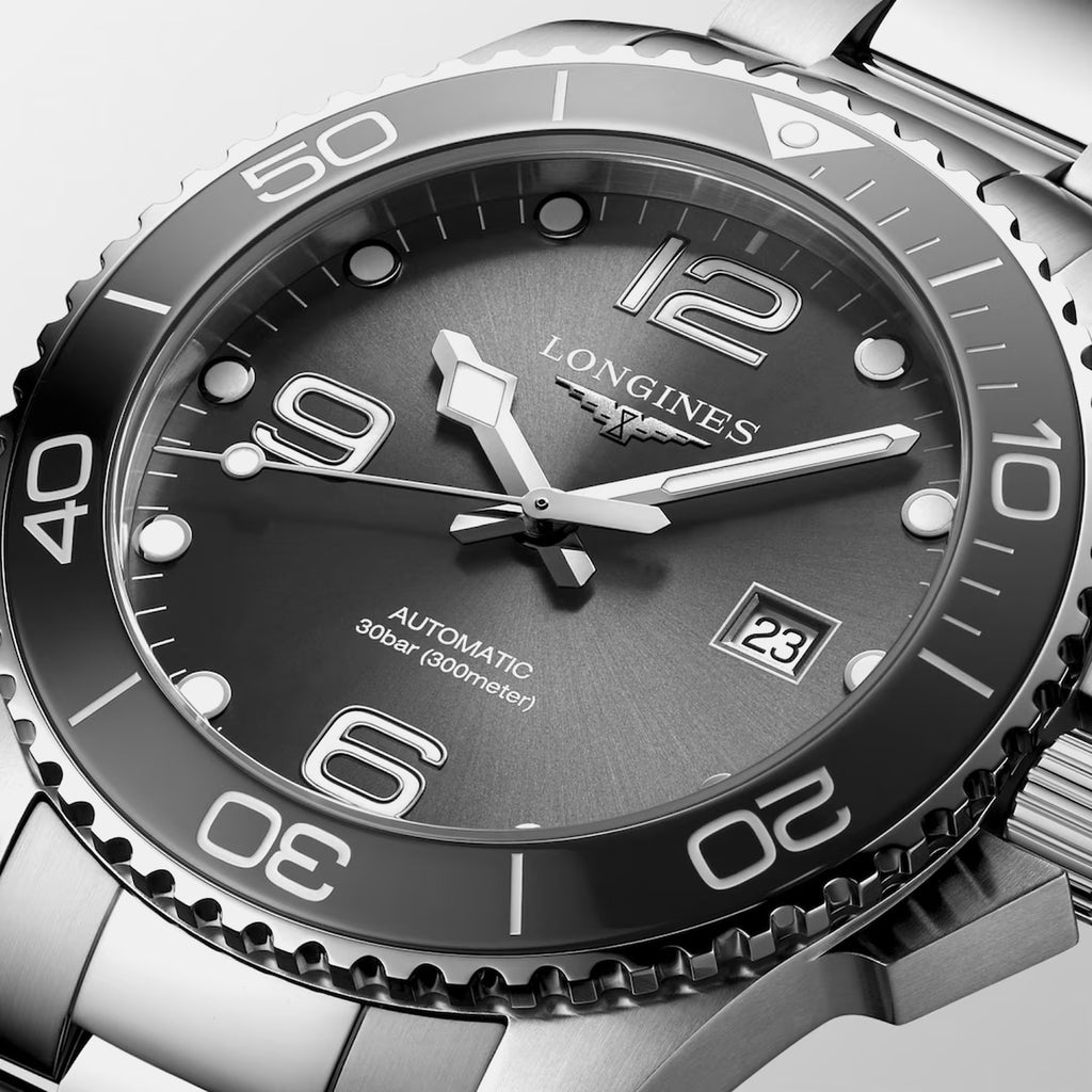 Hydroconquest Men Quartz Grey Dial Analog Stainless Steel Watch L37824766
