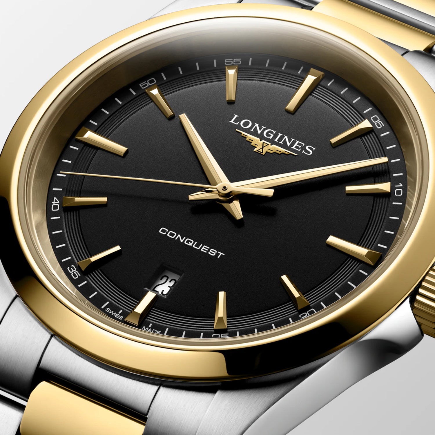 Conquest Men Quartz Black Dial Analog Stainless Steel Watch L38603527