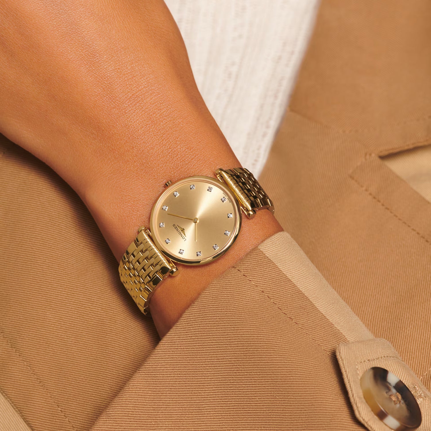 La Grande Classique De Women Quartz Gold Dial Analog Stainless Steel Watch L45122378