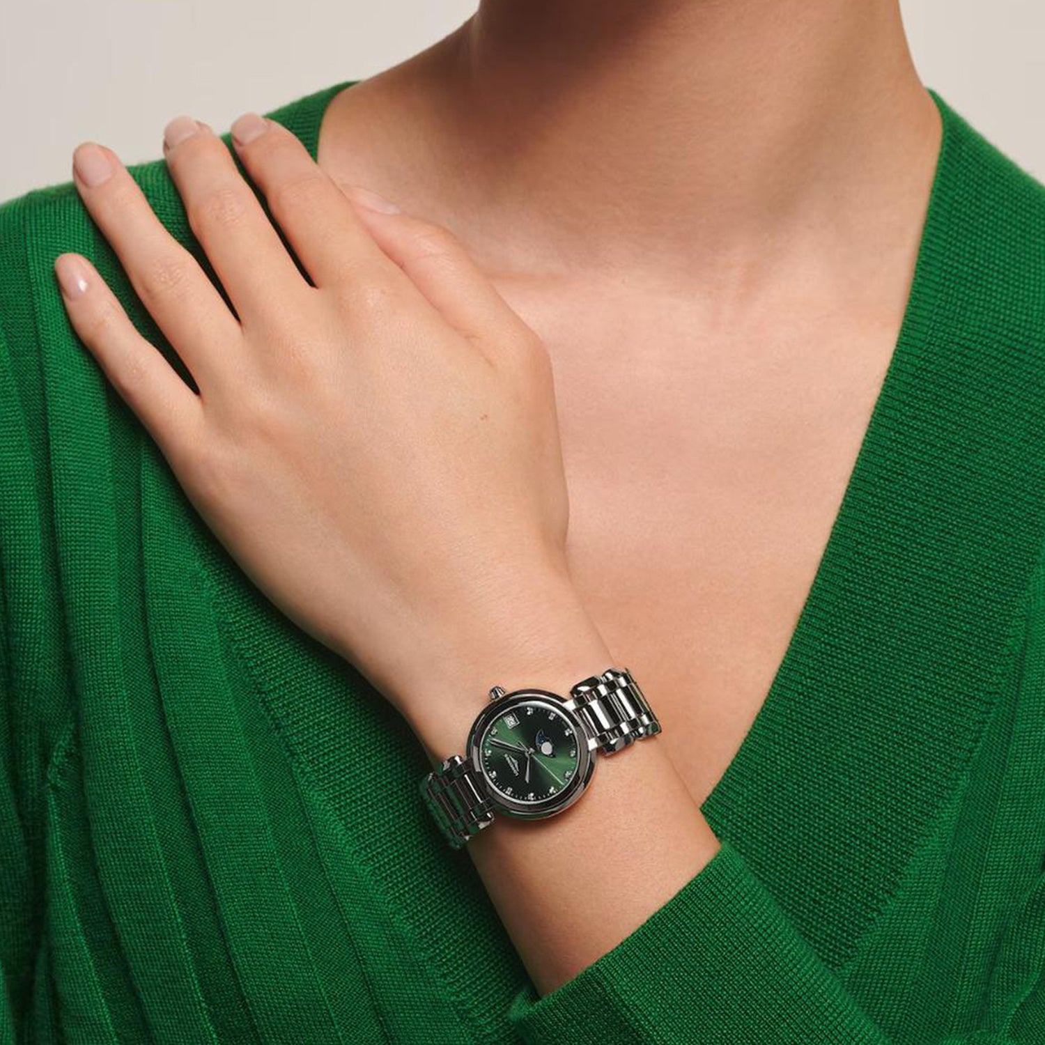 Women Quartz Green Dial Analog Stainless Steel Watch L81154676