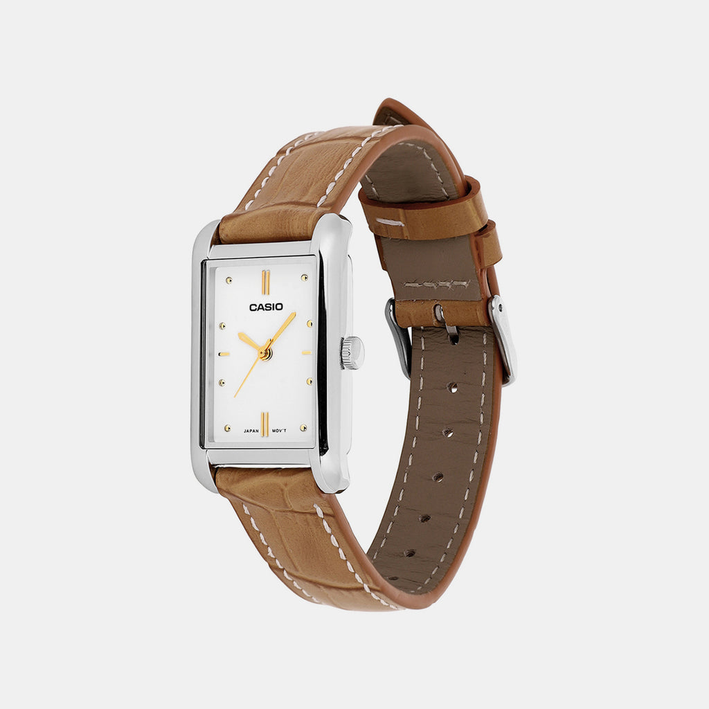 Women Quartz White Dial Analog Leather Watch A2557