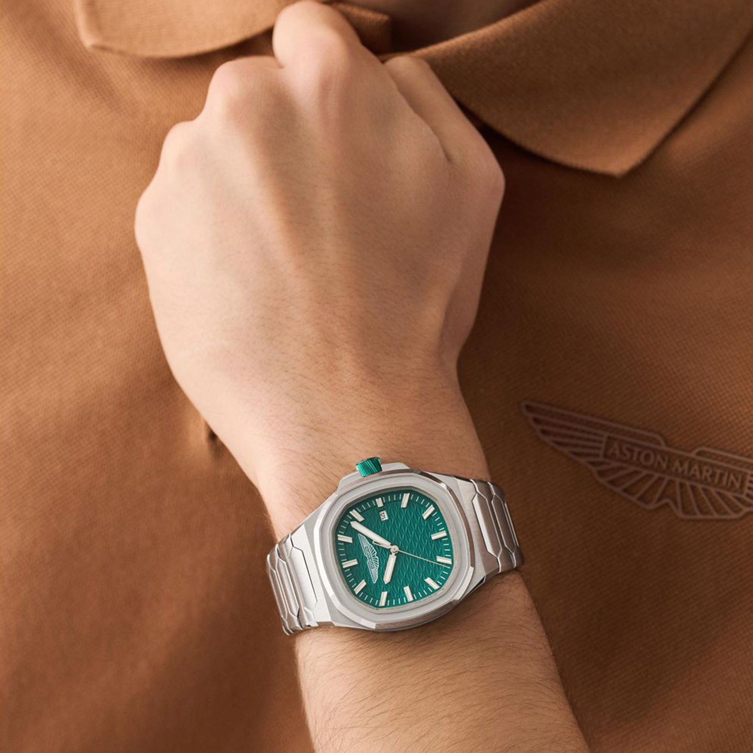 Men Quartz Green Dial Analog Stainless Steel Watch MTIG2S6043E
