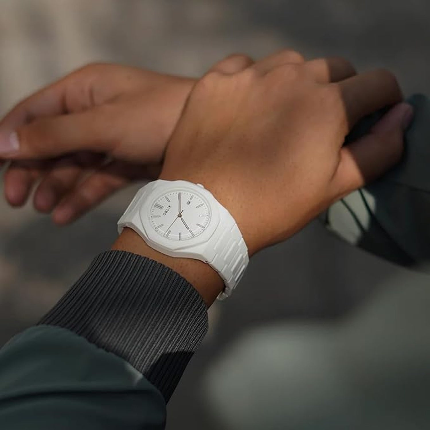 Polycarbonate Men Quartz White Dial Analog Stainless Steel Watch