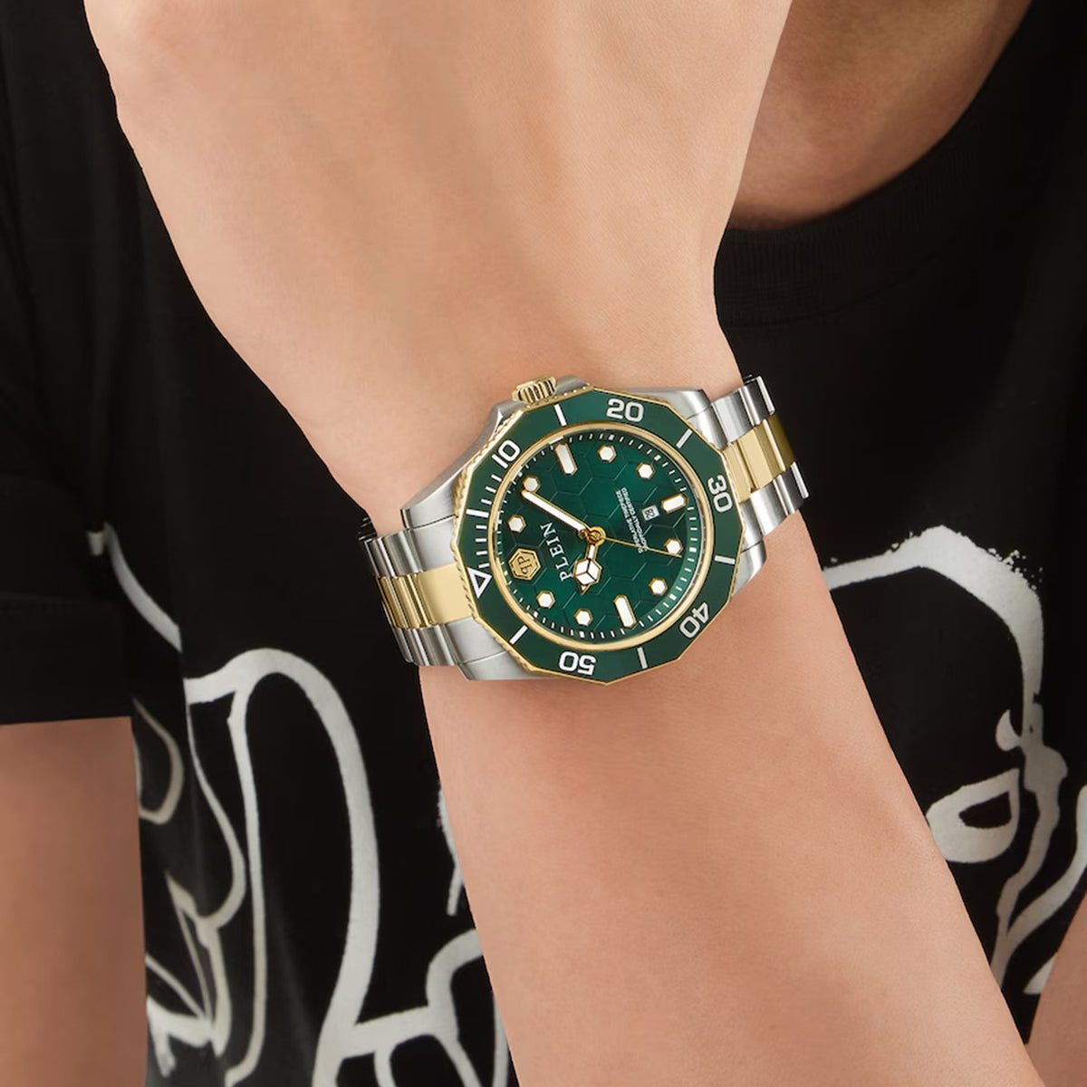Aquastorm Men Quartz Green Dial Analog Stainless Steel Watch PW2GA0526