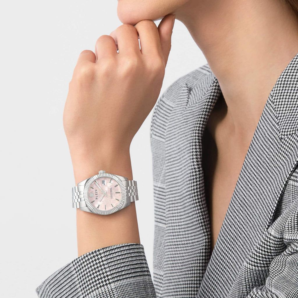 Women Quartz Pink Dial Analog Stainless Steel Watch PWYFA0826