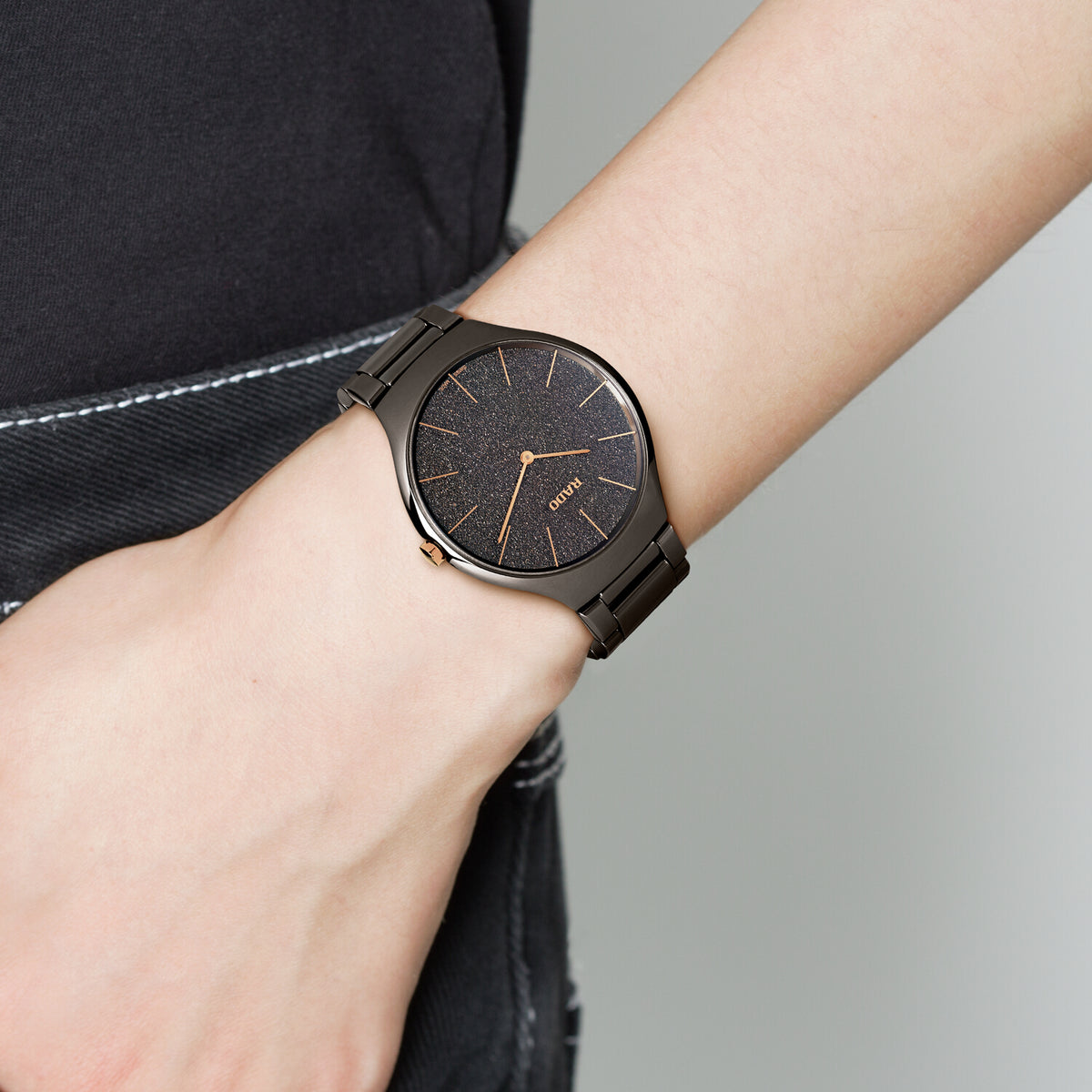 Rado Round Quartz Analog Unisex watch
