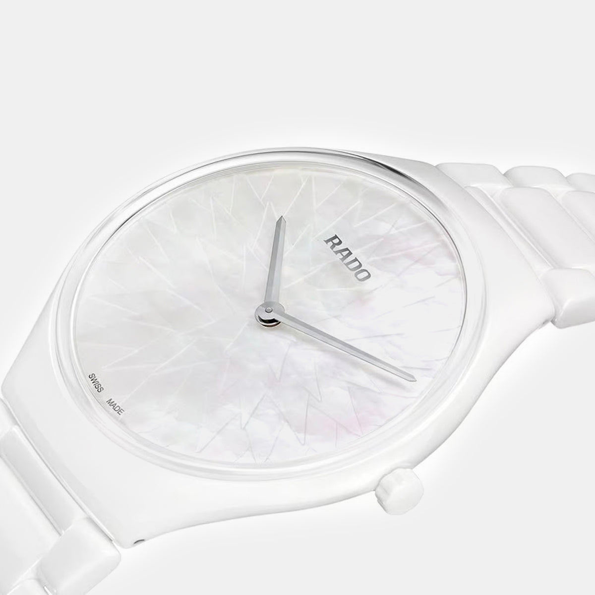 True Round Women Automatic Mother Of Pearl Dial Analog Ceramic Watch R27118902