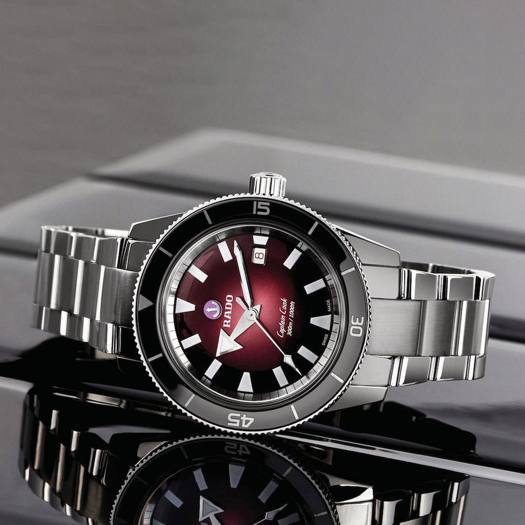 Captain Cook Men Automatic Red Dial Analog Stainless Steel Watch R32105353