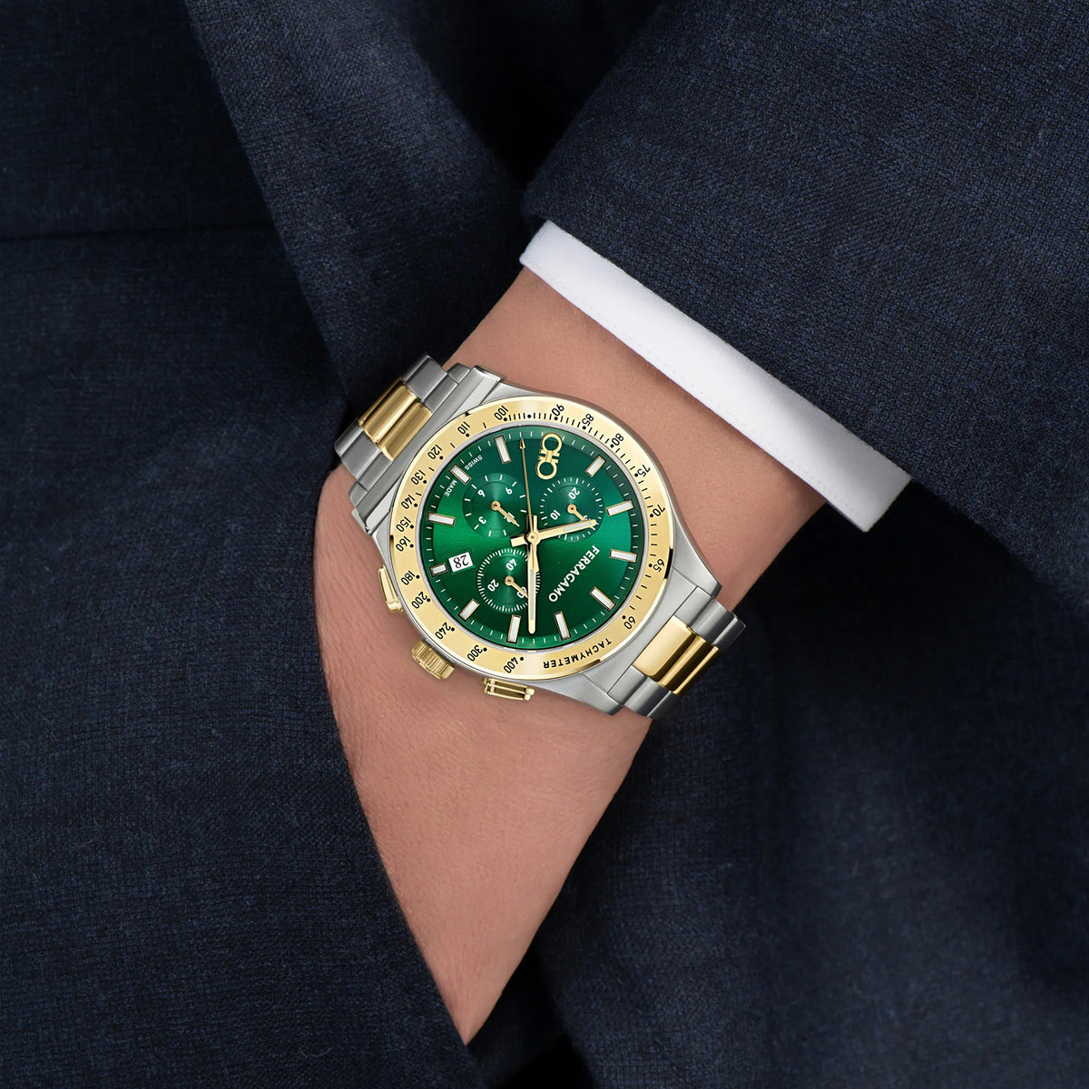 Men Quartz Green Dial Chronograph Stainless Steel Watch SFKZ01126