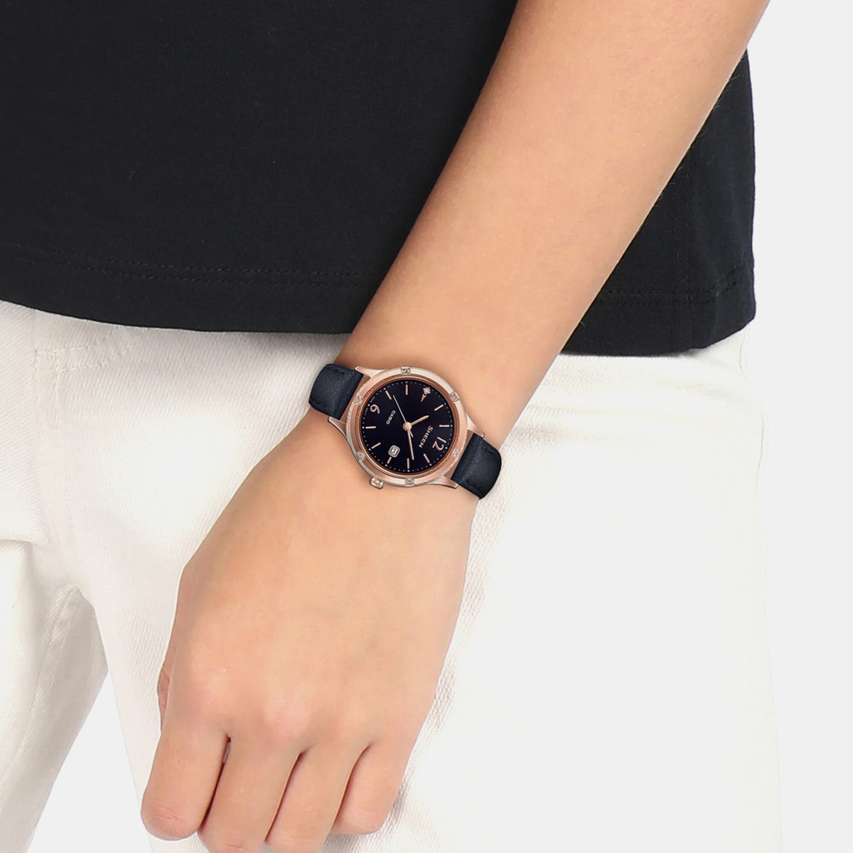 Sheen Women Quartz Black Dial Analog Leather Watch SH207