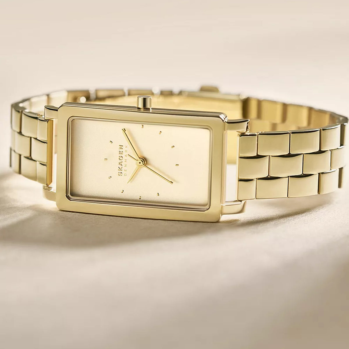 Hagen Men Quartz Gold Dial Analog Stainless Steel Watch SKW3098