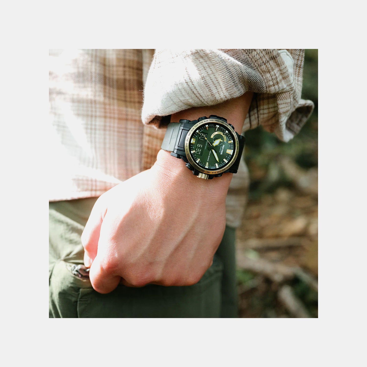 Pro Trek Men Solar Green Dial Analog-Digital Resin Watch SL138