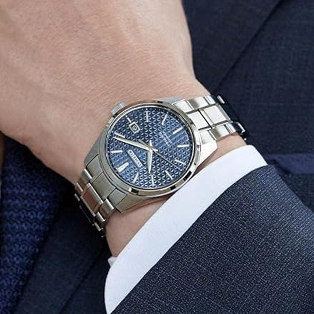 Presage Men Automatic Blue Dial Analog Stainless Steel Watch SPB167J1