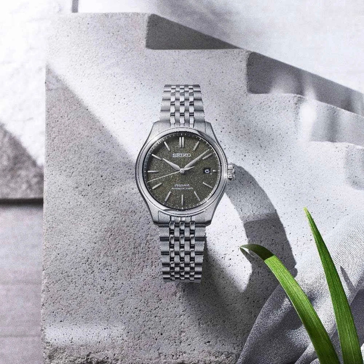 Presage Men Automatic Grey Dial Analog Stainless Steel Watch SPB465J1