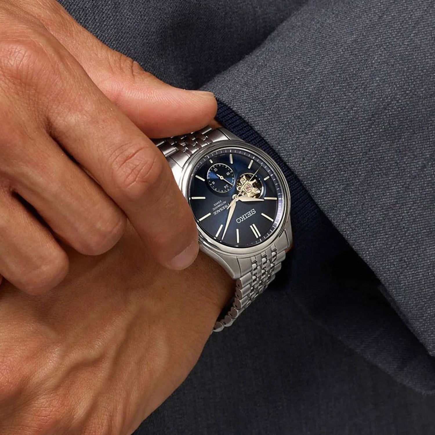 Presage Men Automatic Blue Dial Analog Stainless Steel Watch SPB527J1