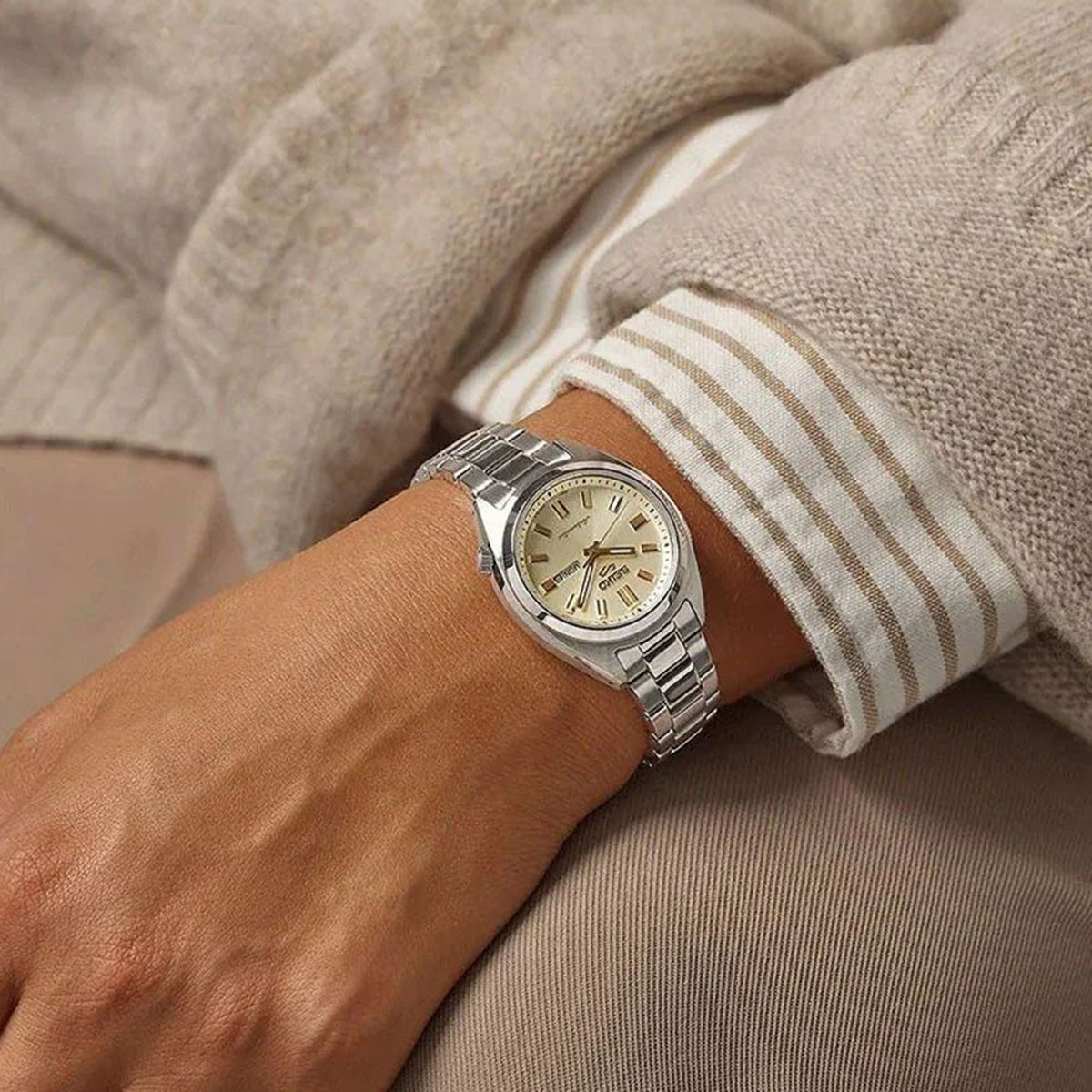 5 Sports Women Automatic Beige Dial Analog Stainless Steel Watch SRE023K1