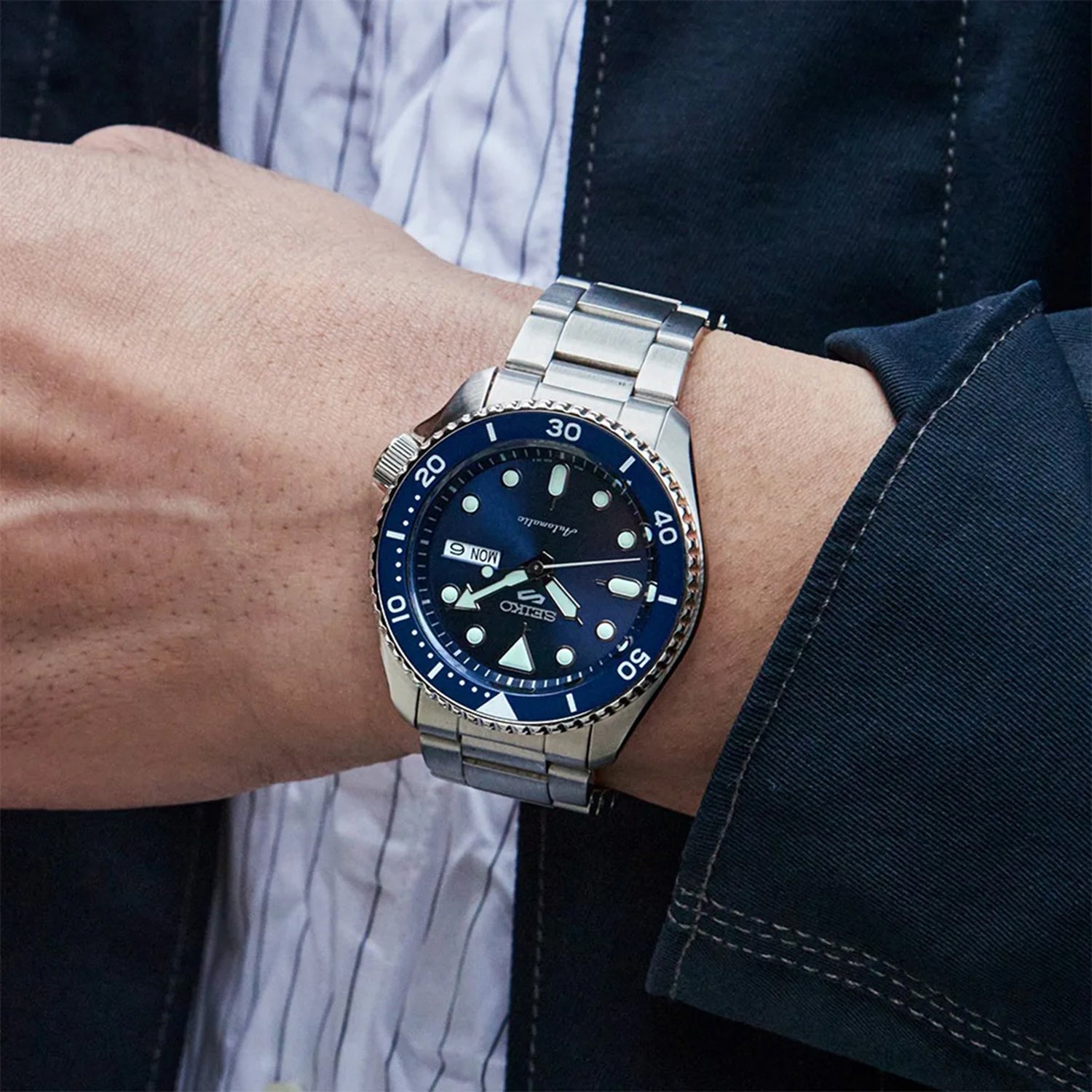 5 Sports Men Automatic Blue Dial Analog Stainless Steel Watch SRPD51K1