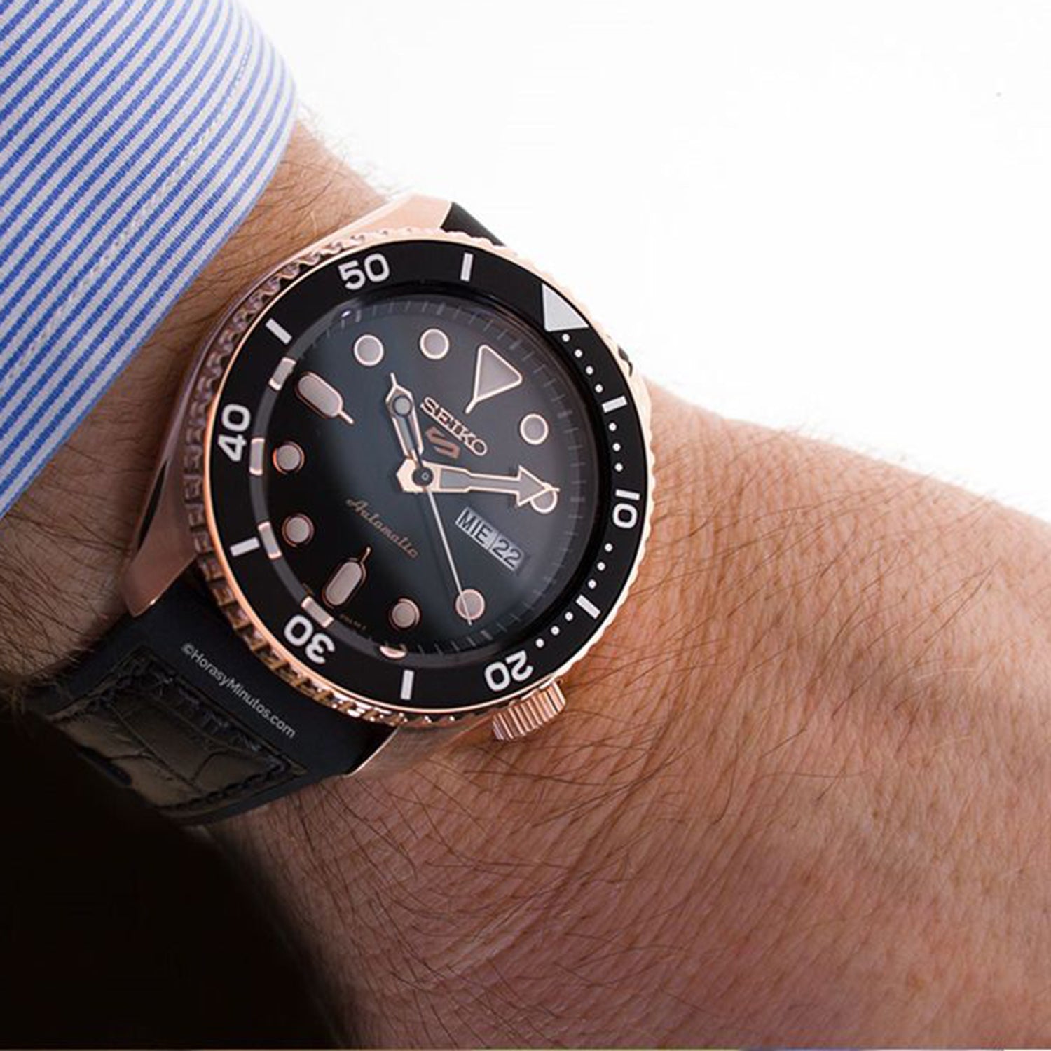 5 Sports Men Automatic Black Dial Analog Leather Watch SRPD76K1