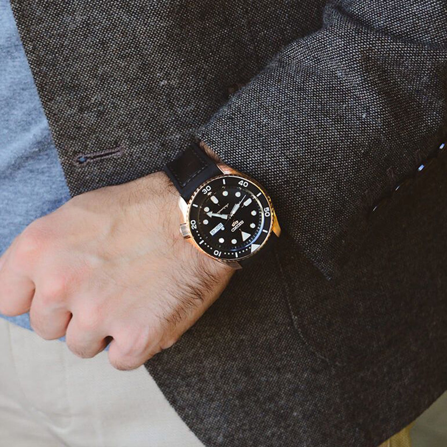 5 Sports Men Automatic Black Dial Analog Leather Watch SRPD76K1