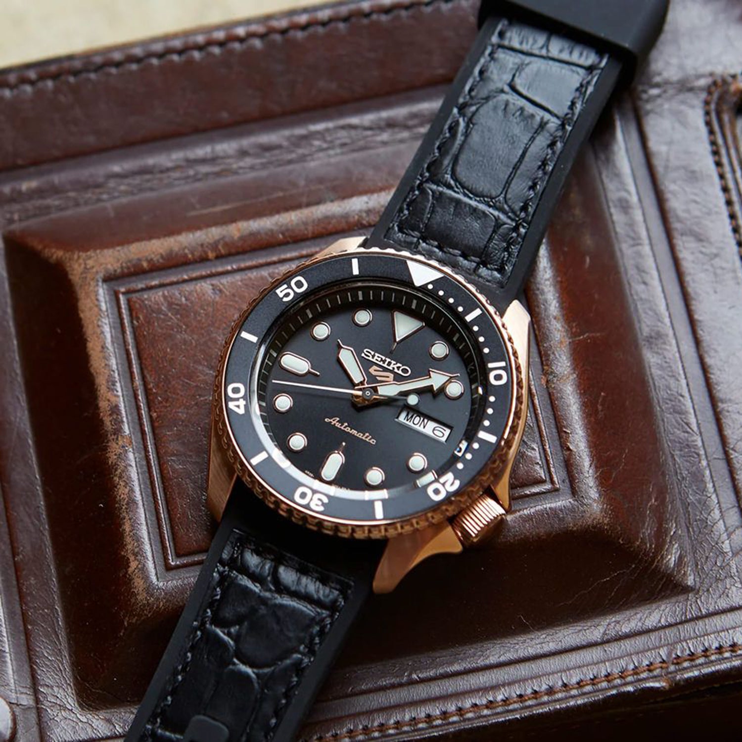 5 Sports Men Automatic Black Dial Analog Leather Watch SRPD76K1